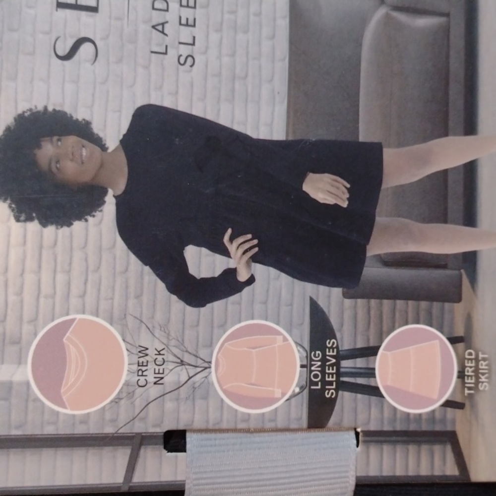 NWT Serra Ladies Long Sleeved Dress with Earrings - Size L (12/14) - Picture 4 of 7